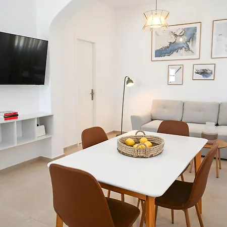 Living House